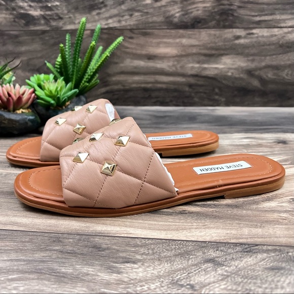 NIB Steve Madden Trouble Tan Nude Leather Pyramid Stud Slide Sandal 8M - Picture 5 of 10
